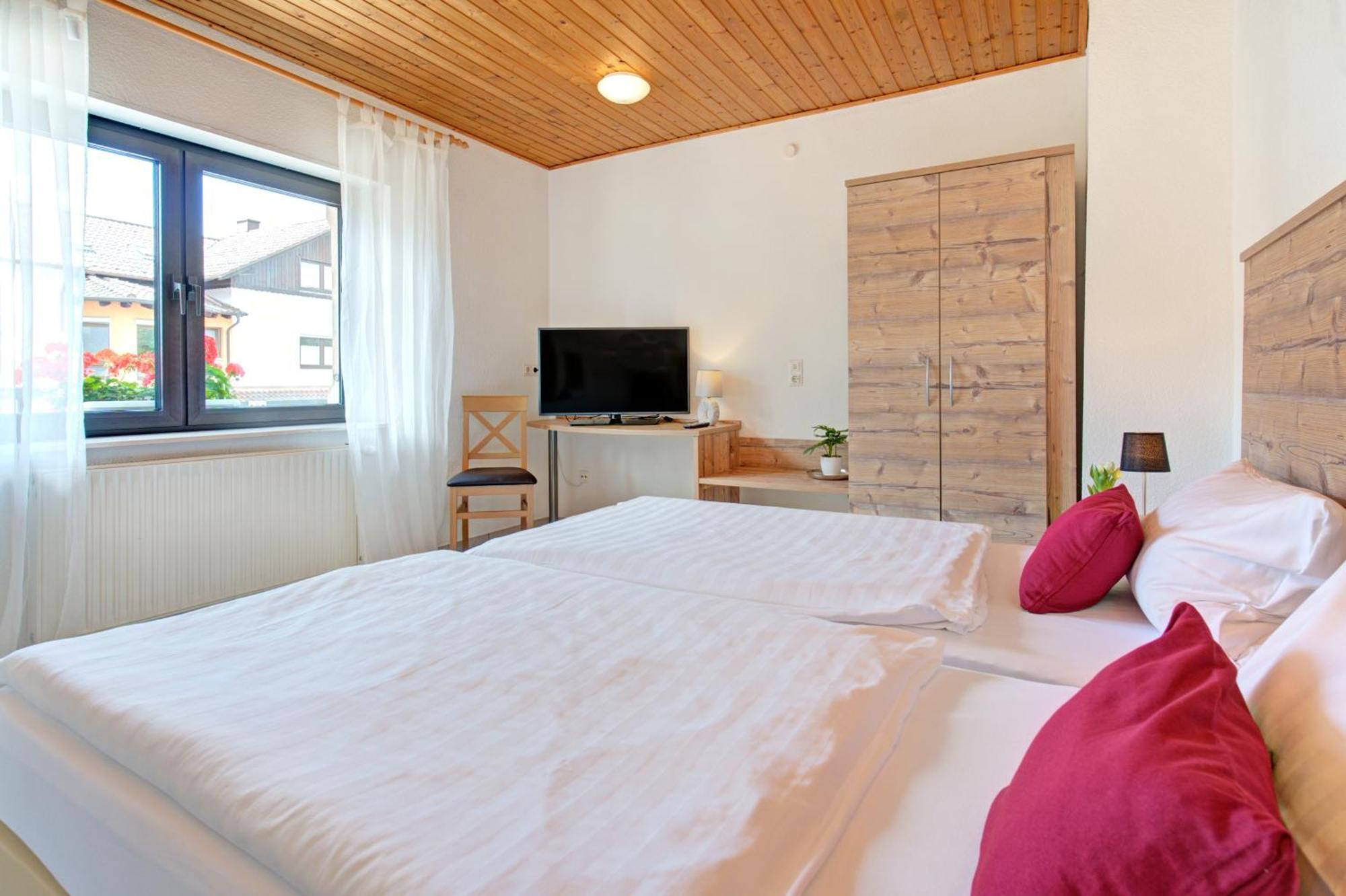Ferienhaus Storchenblick Bann Exterior photo